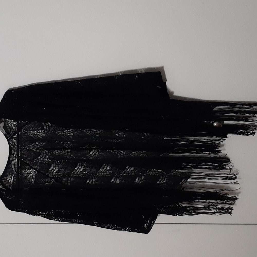 Charlotte Russe crop fringe top. Xl